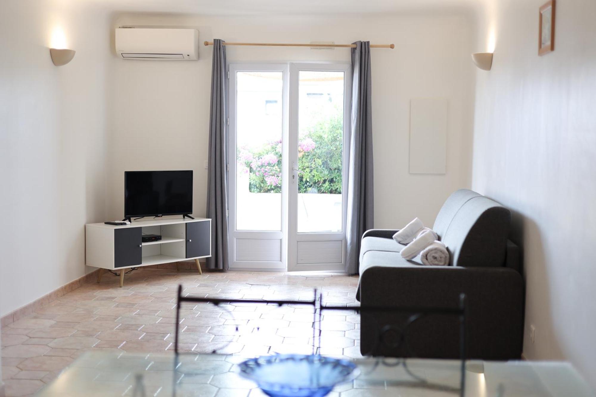 Ferienwohnung Marina Di Fautea Olmucciu Zimmer foto